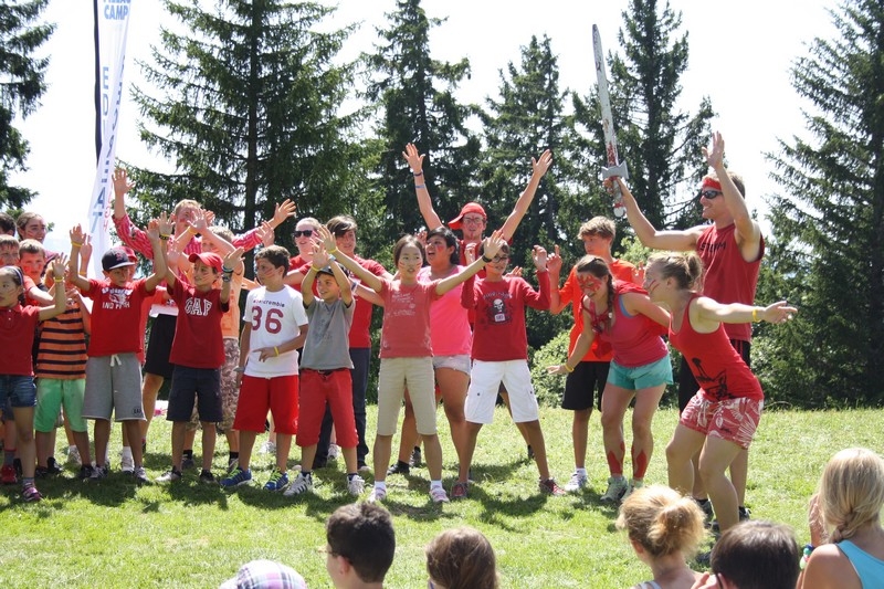 Village Camps International Summer Camp Leysin, Switzerland 2025-08-09 https://www.villagecamps.com/journals_admin/images/709-42-festival (140).jpg